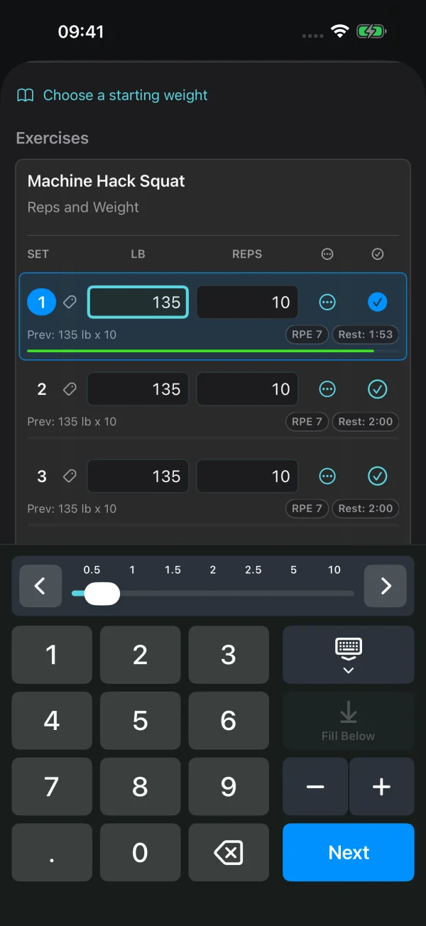 An active workout showing the previous performance and native weight-entry keypad.